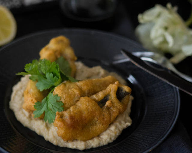 Rapeat fritti silakat ja baba ghanoush