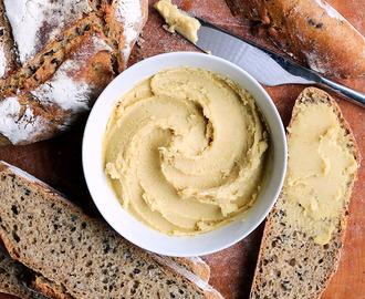 Keltainen cashew-levite | Yellow cashew spread