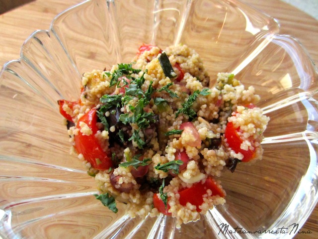 Couscous-salaatti grillatuilla vihanneksilla