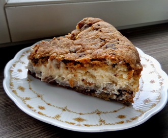 Chocolate chip cookiedough cheesecake