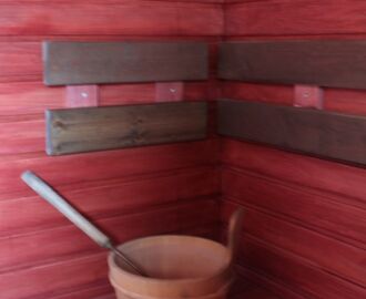 Onni on punainen sauna