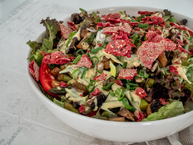 Herkullinen salaatti | Kermainen salaatinkastike