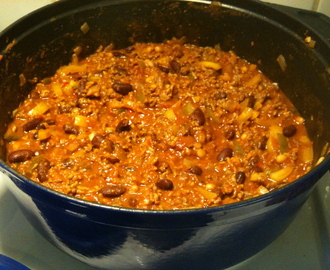 Chili con carne jauhelihasta