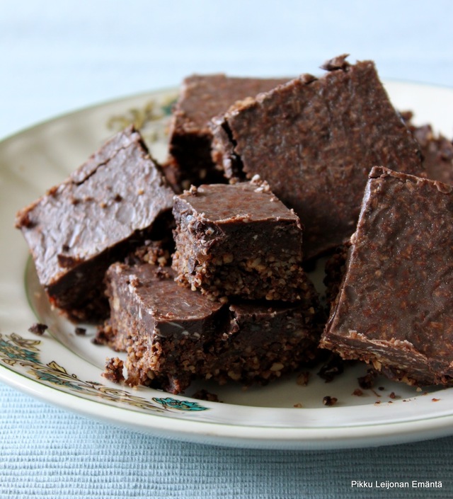 Hellepäivien suklaaherkku: no-bake-brownies