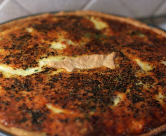 Pekoni-pinaatti Quiche