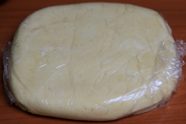 Dough (Suolainen Piirakkataikina)