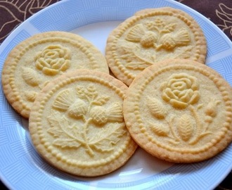 Cashew Shortbread (Pähkinäinen muro)