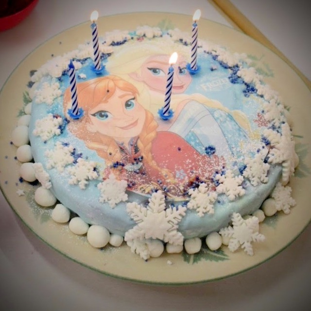 Frozen -kakku