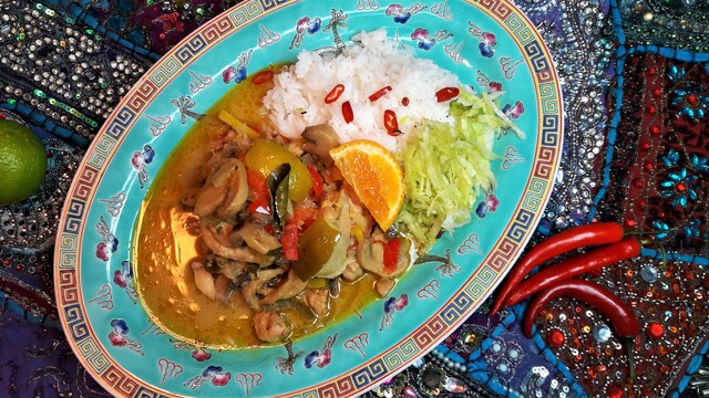 Ruokatuliainen Thaimaasta – mausteinen Green Chicken Curry