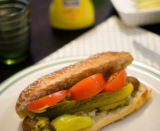 Chicago Dog - Windy Cityn huikea hodari