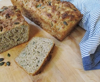 Pehmeä kesäkurpitsaleipä – Soft Zucchini Bread