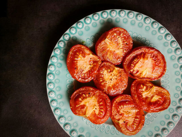 Uunissa paahdetut tomaatit (M, G)
