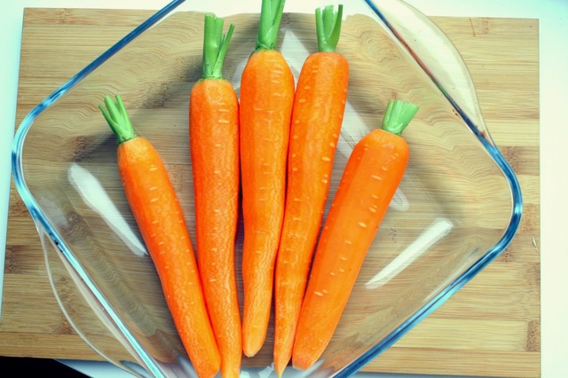 karamellisoidut porkkanat