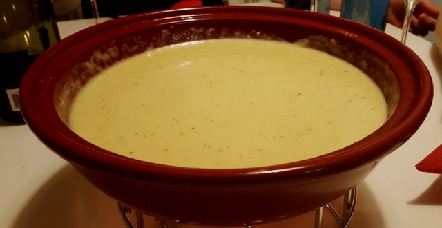Juustofondue – cheese fondue