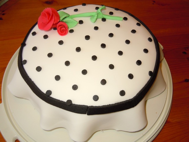 Polka dot B-day cake for me