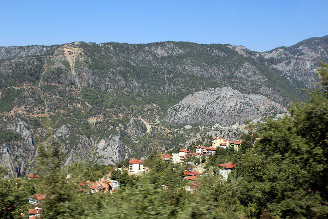 Retkellä Mahmutseydin ja Türktaşin vuoristokylissä