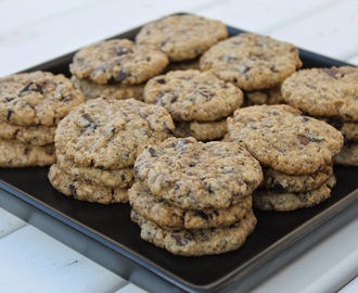 Amerikkalaiset kaura-suklaacookiesit