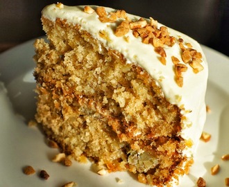 Aito ja alkuperäinen kolibrikakku (Hummingbird cake)