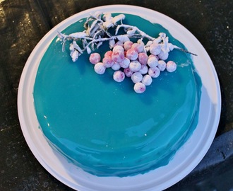 Itsenäisyyspäivän sinivalkoinen kakku