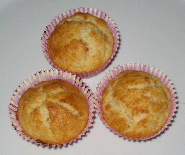 Mansikkaiset muffinit