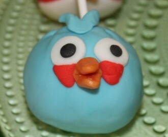 Angry Birds-cake popsit