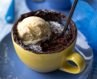 Suklaiset mukikakut – chocolate mug cakes