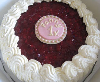 Fannyn 1-vuotis kakku