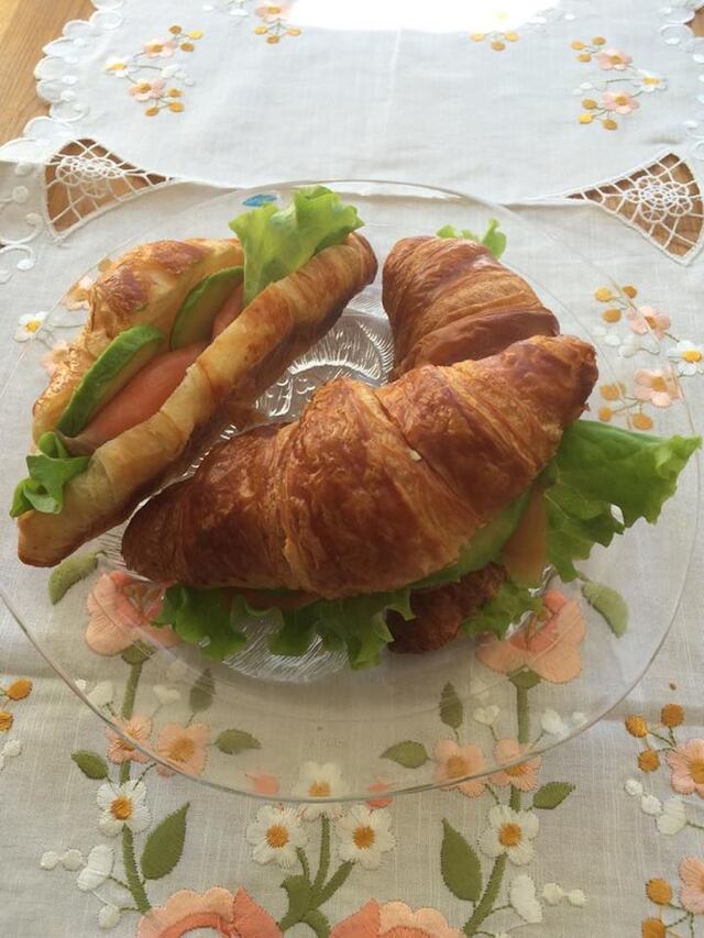Vierasvara: täytetyt croissanttit