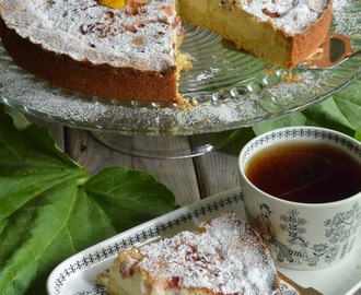 Raparperipiirakka pehmeällä Mascarpone -täytteellä