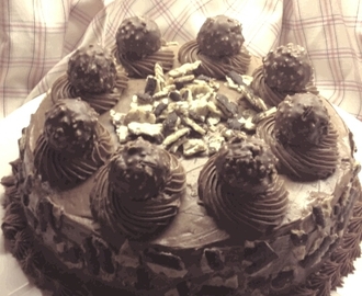 Rocher Ferrero Cake