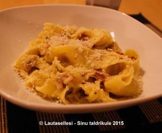 Arkinen pasta carbonara yrttitwistillä - Argine pasta carbonara ürditwistiga