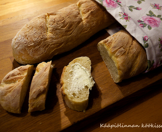 Bread on the menu - perinteinen, rapeakuorinen patonki