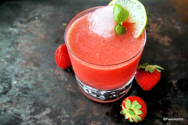 Raikas kesäjuoma – Strawberry Agua Fresca