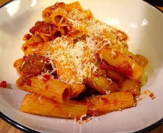 Ragù napoletano & rigatoni