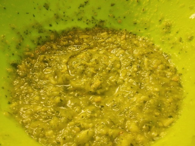 Kesäkurpitsapesto (pesto di zucchine)