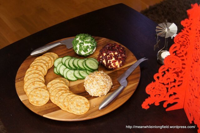 Joulukalenteri 9: Muhkean maukkaat juustopallot