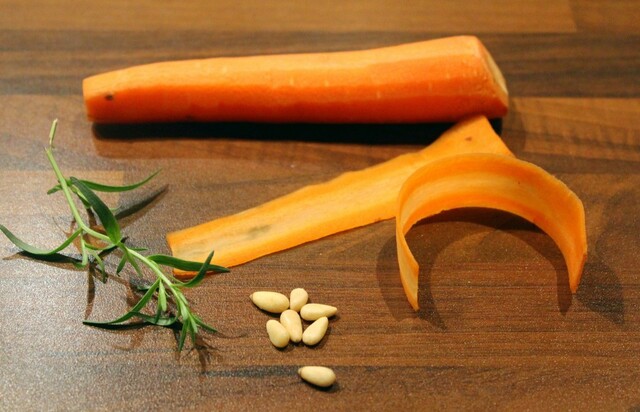 Loskasään lämmike reseptikisaan: Kermainen porkkana-makkarapasta