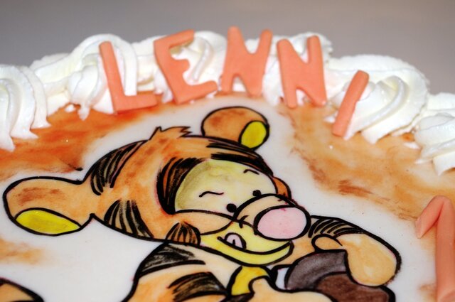 Vauva tiikeri-kakku