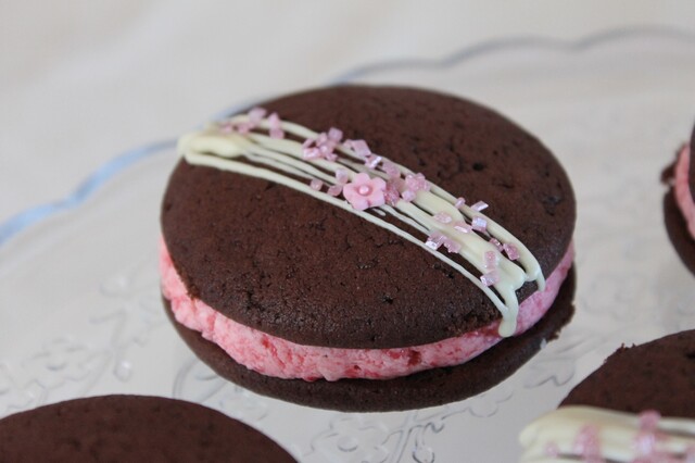 Whoopies-Leivosten Ohje + Täytteitä