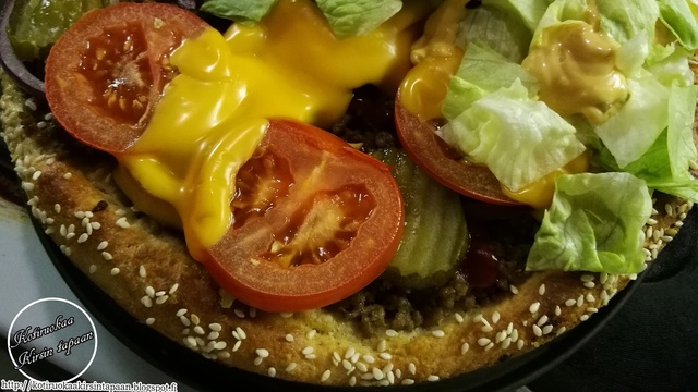 Nerokas tapa nauttia hampurilainen: Burgeripiirakka Kirsin tapaan on todellakin kokeilun arvoinen!