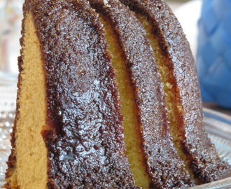 Hyvä Kakku - Good Bundt Cake