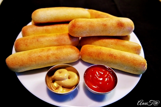 Corn Dog (uunissa tehdyt)