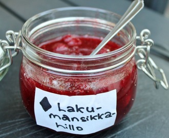 Lakritsilla maustettu mansikkahillo tai -marmeladi