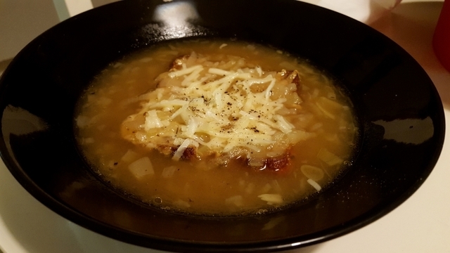 Ranskalainen sipulikeitto – French onion soup