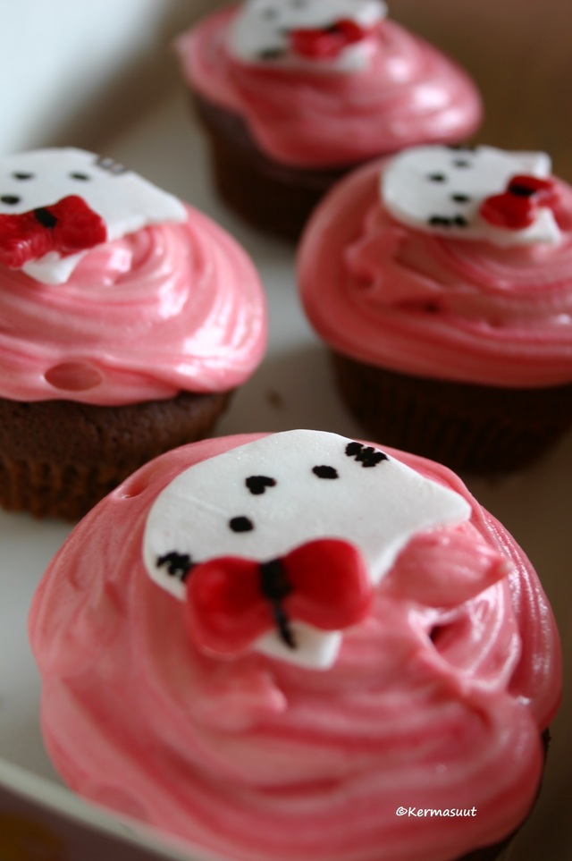 Hello Kitty -muffinit