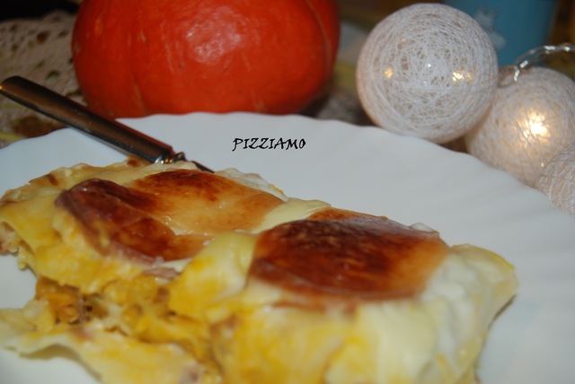 La zucca è servita - kurpitsa on pöydässä: lasagne di zucca, porcini e scamorza affumicata - kurpitsa-herkkutatti-savujuusto -lasagne