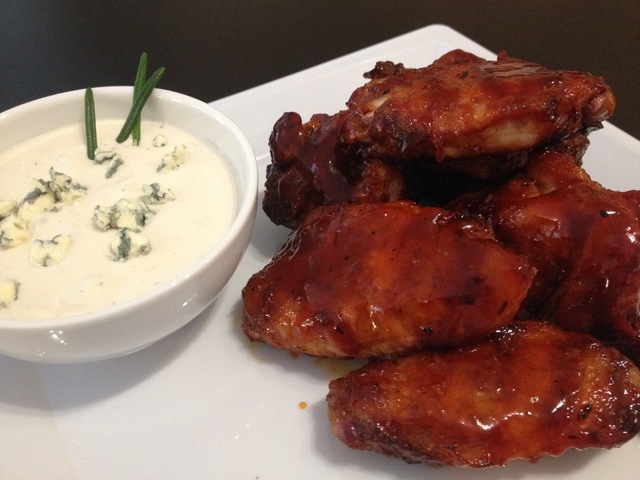 Sticky bbq wings & Blue cheese dip