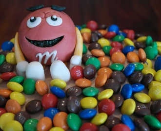 M&M kakku