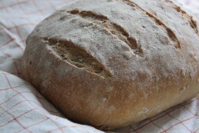 Vaivaamatonta leipää (No-Knead Bread)
