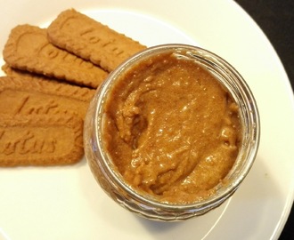 Keksilevite eli kotitekoinen Speculoos Spread